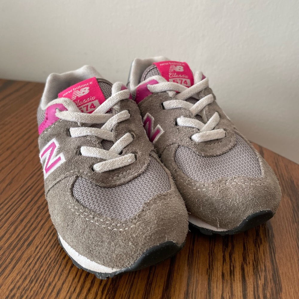 New balance toddler sneakers size 7